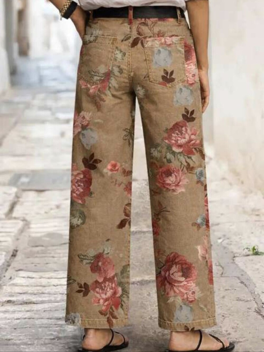 NWT - Flamingals - Floral Print Patch Pocket High Rise Straight Leg Jeans - Picture 3 of 14